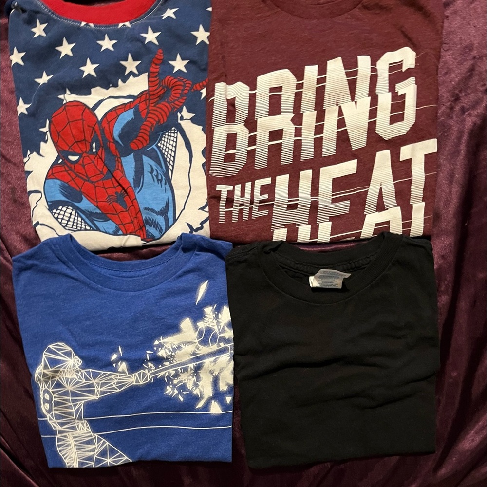 4 boys t-shirts all size 5/6